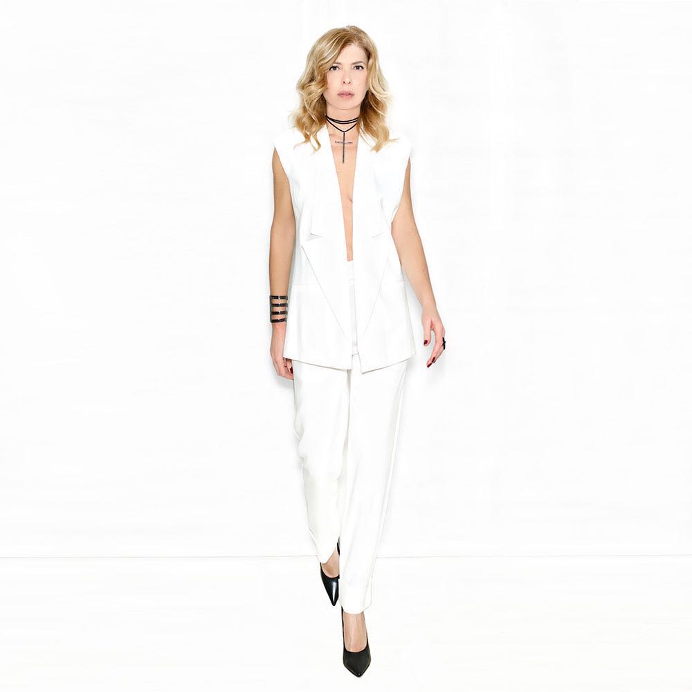 look-total-white